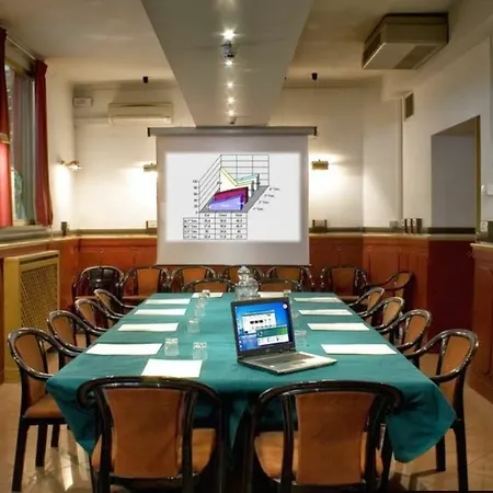 酒店 德尔缪斯酒店