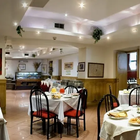 德尔缪斯酒店 3* 罗马